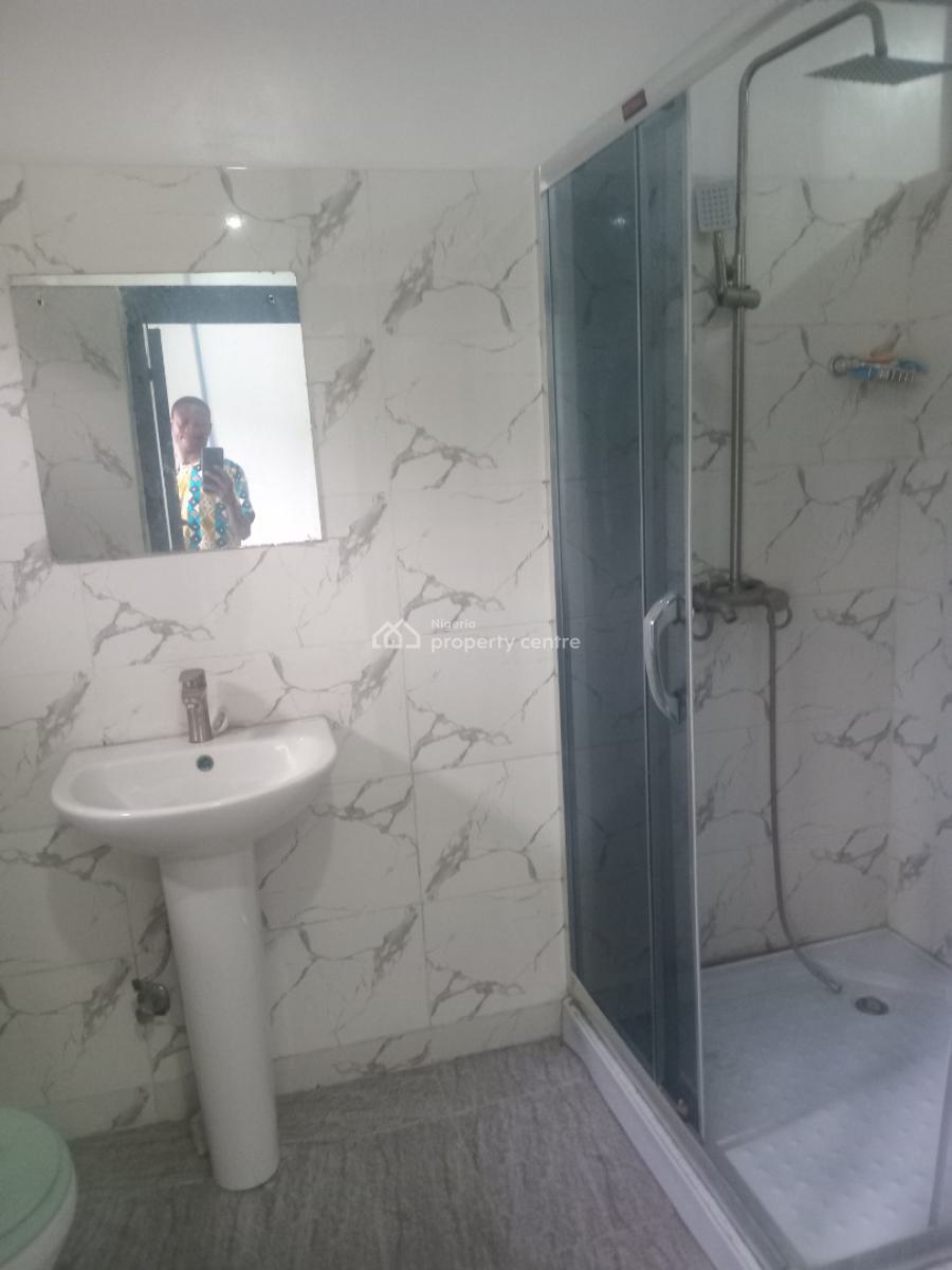 a Luxurious Furnished Apartment with Studio Kitchen and 24hours Light, Paradise 3 Estate Chevron Drive, Lekki, Lagos, Self Contain (single Rooms) for Rent