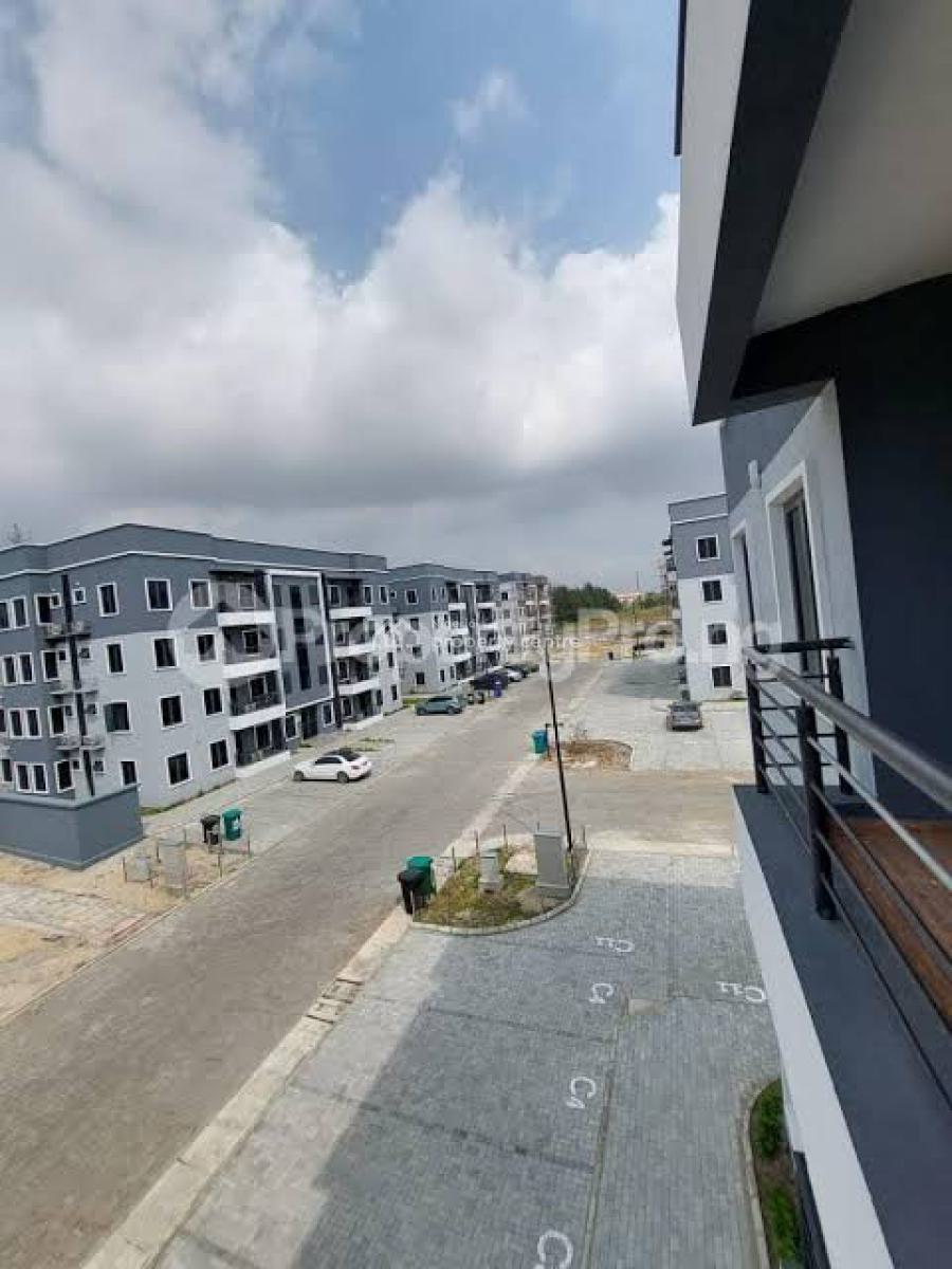 Cozy 2 Bedroom Apartment, Green Bay Estates, Mobile Road, Ikota, Lekki, Lagos, Flat / Apartment for Sale
