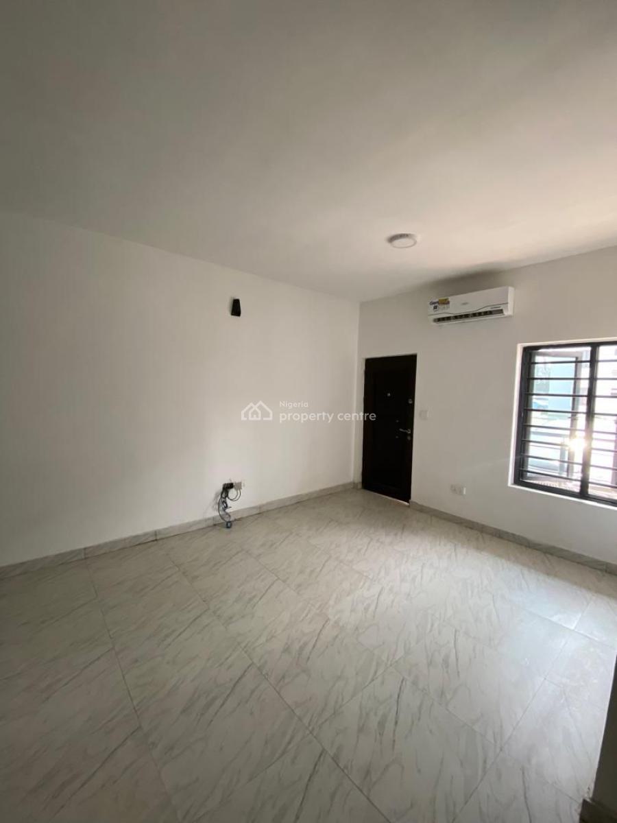 Cozy 2 Bedroom Apartment, Green Bay Estates, Mobile Road, Ikota, Lekki, Lagos, Flat / Apartment for Sale