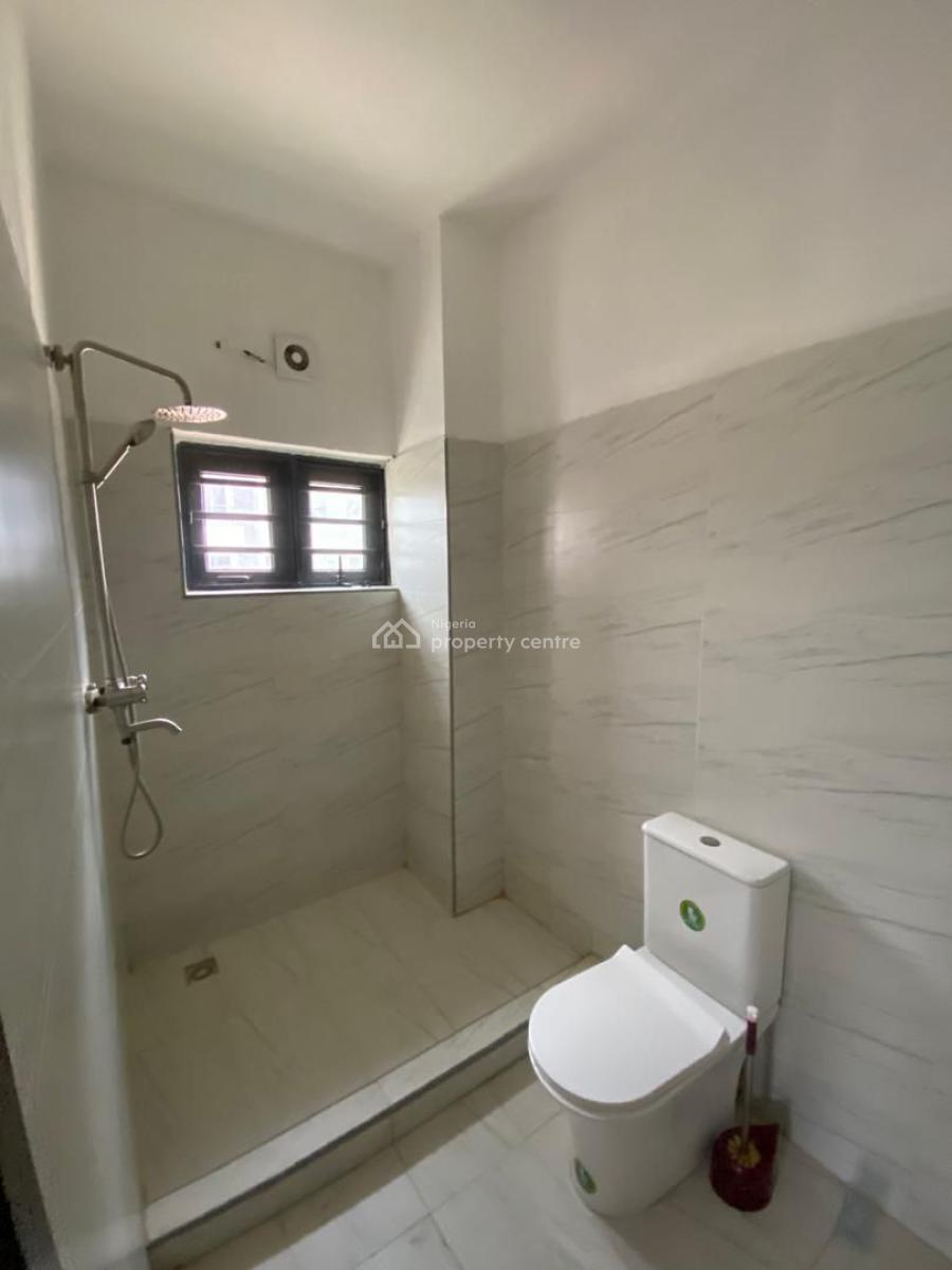 Cozy 2 Bedroom Apartment, Green Bay Estates, Mobile Road, Ikota, Lekki, Lagos, Flat / Apartment for Sale