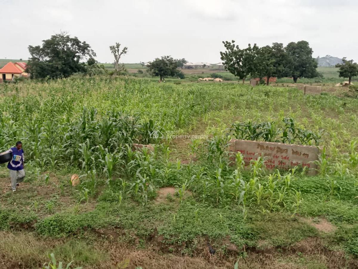 1 Hectares Facing Express Way Available, Keffi, Nasarawa, Mixed-use Land for Sale