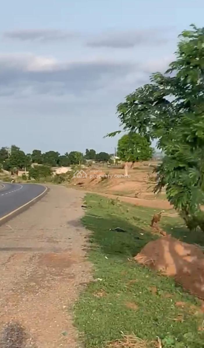 1 Hectares Facing Express Way Available, Keffi, Nasarawa, Mixed-use Land for Sale