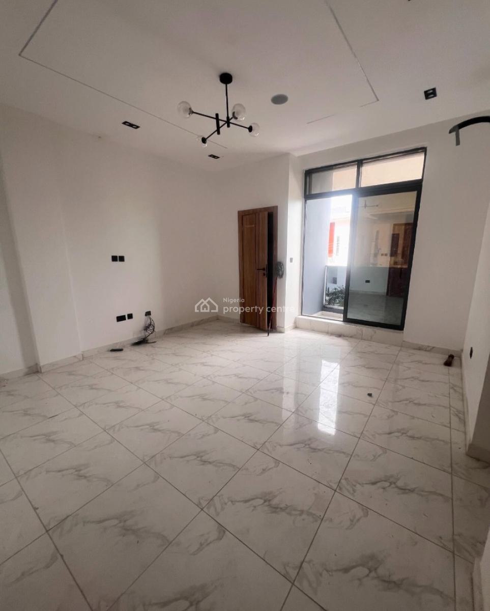 Lovely 2 Bedroom Apartment with Bq, Ologolo, Lekki, Lagos, Block of Flats for Sale