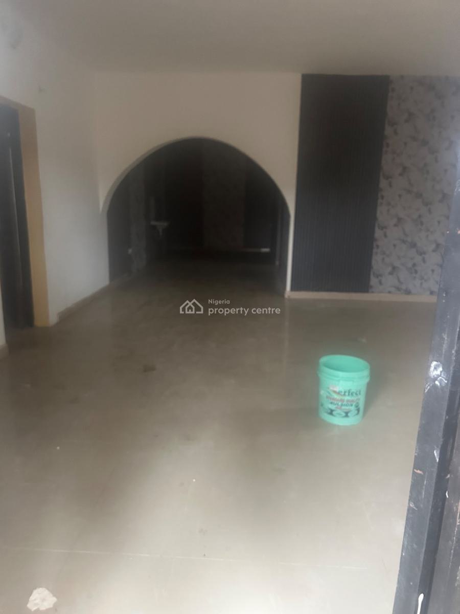 Spacious 3 Beedroom Flat, Akowonjo, Alimosho, Lagos, Flat / Apartment for Rent