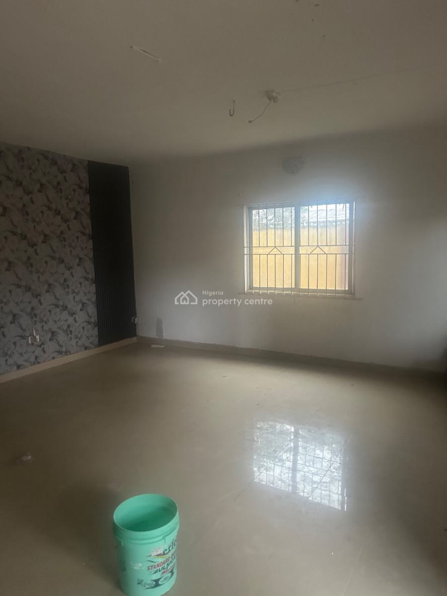 Spacious 3 Beedroom Flat, Akowonjo, Alimosho, Lagos, Flat / Apartment for Rent