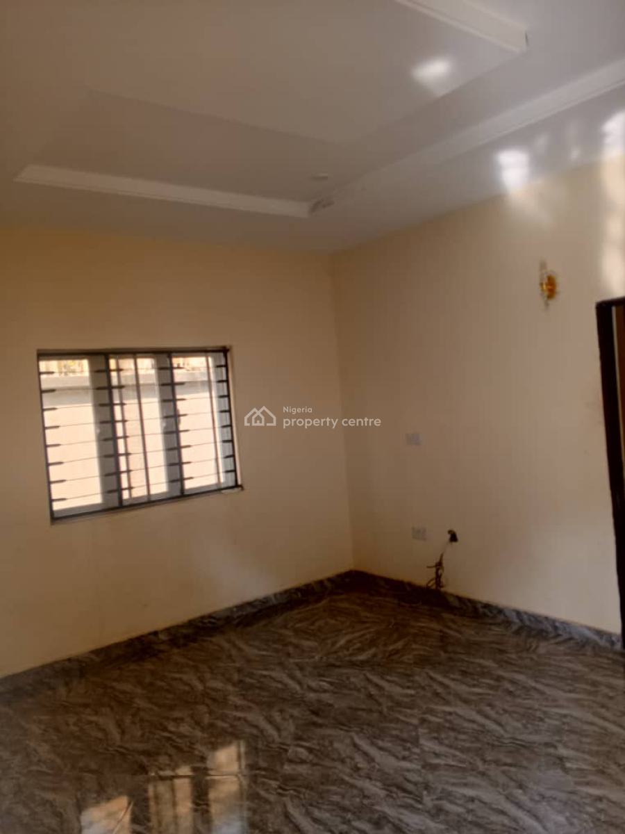 2 Bedroom Bungalow Bq Flat Available for Tenant, Behind Suncity, Galadimawa, Abuja, Detached Bungalow for Rent