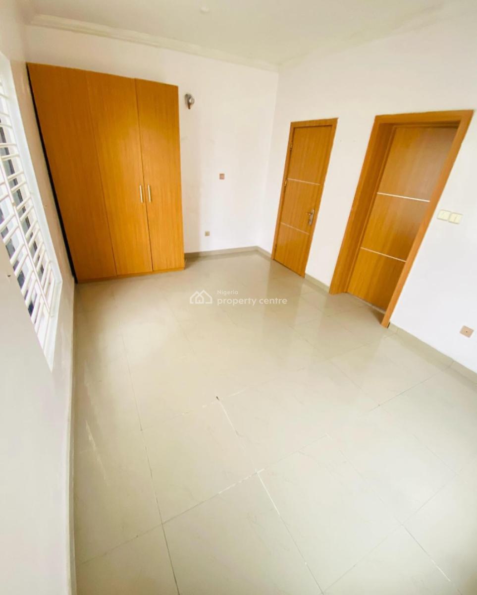 Lovely 2 Bedroom Apartment with Bq, Ikate, Lekki, Lagos, Block of Flats for Sale