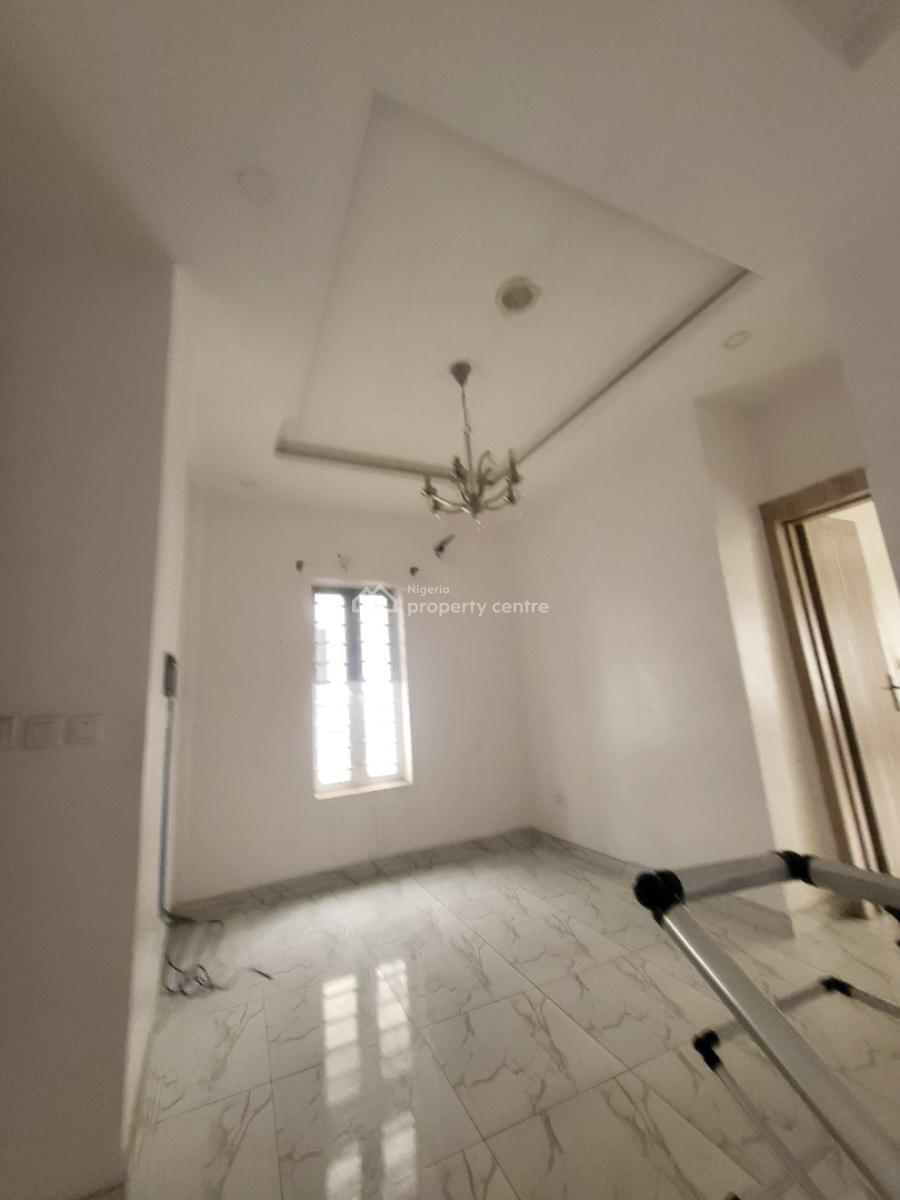 Specious Well Built 4 Bedroom Semi Detached Duplex with Bq, Chevron Lekki Lagos, Lekki, Lagos, Semi-detached Duplex for Rent
