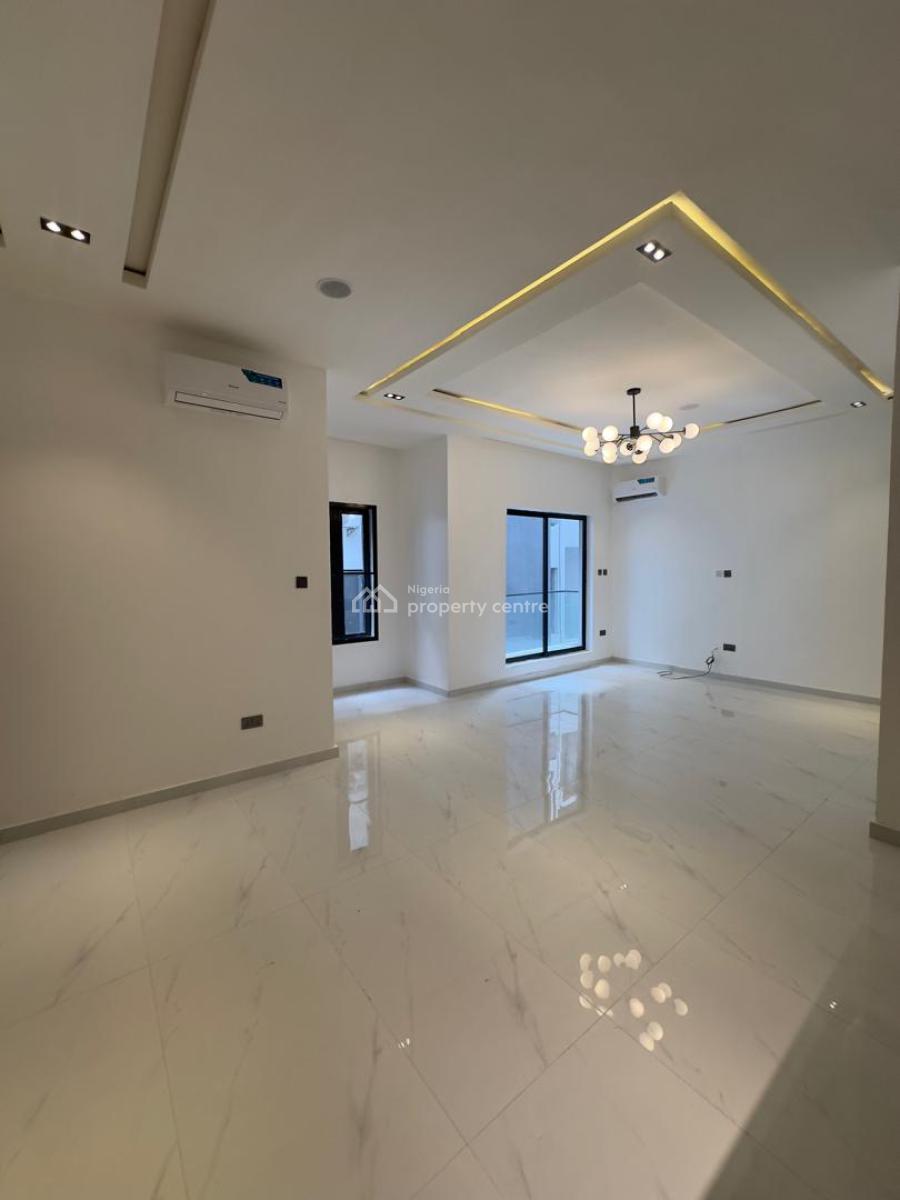 2 Bedroom Apartment, Lekki Phase 1, Lekki, Lagos, Flat / Apartment for Sale
