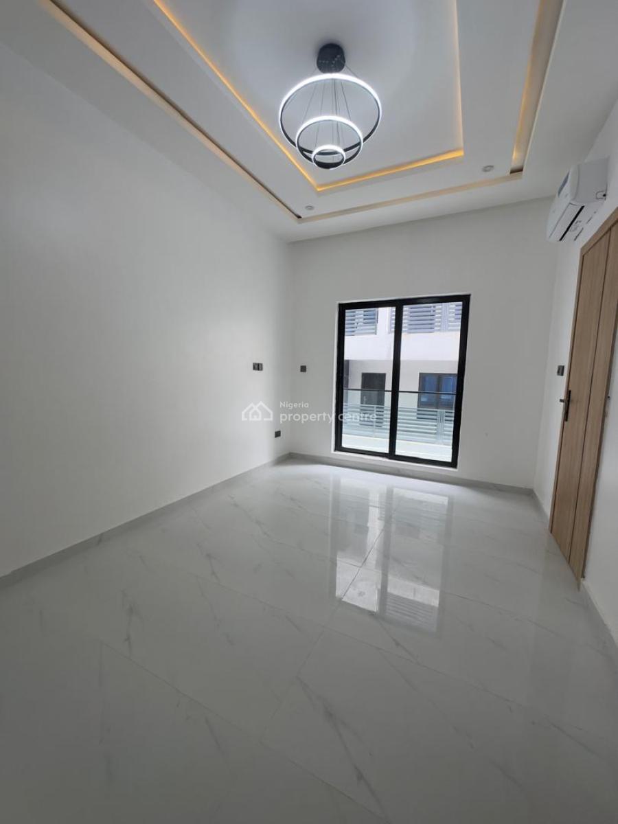 2 Bedroom Apartment, Lekki Phase 1, Lekki, Lagos, Flat / Apartment for Sale