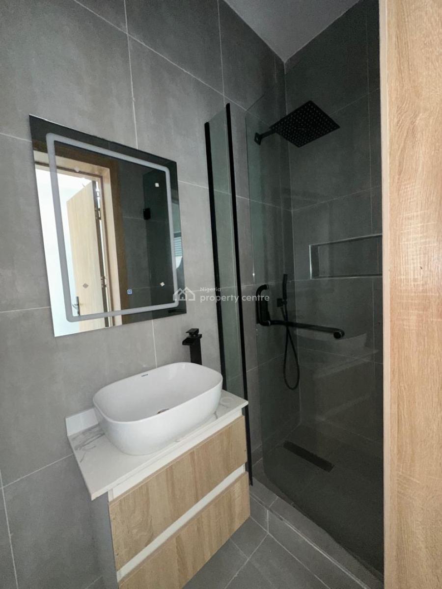 2 Bedroom Apartment, Lekki Phase 1, Lekki, Lagos, Flat / Apartment for Sale