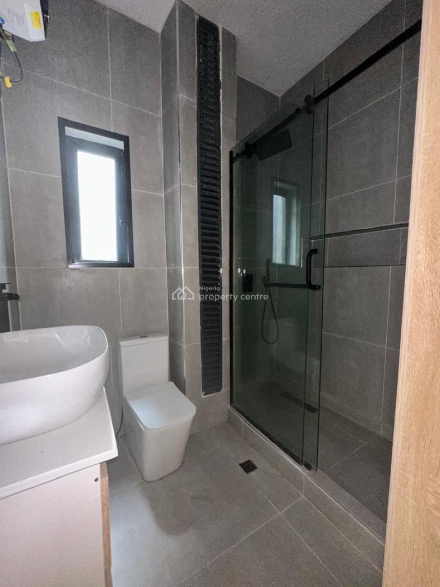 2 Bedroom Apartment, Lekki Phase 1, Lekki, Lagos, Flat / Apartment for Sale