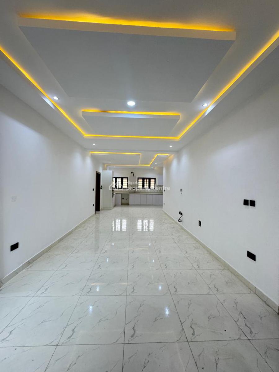 2 Bedrooms Apartment + Bq, Lekki Phase 1, Lekki, Lagos, Flat / Apartment for Sale