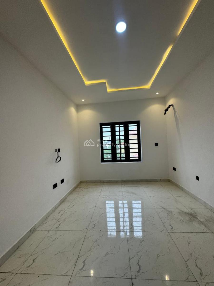 2 Bedrooms Apartment + Bq, Lekki Phase 1, Lekki, Lagos, Flat / Apartment for Sale
