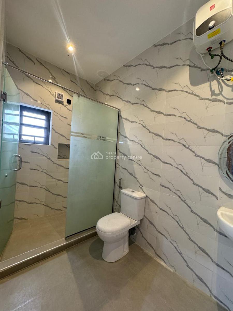 2 Bedrooms Apartment + Bq, Lekki Phase 1, Lekki, Lagos, Flat / Apartment for Sale