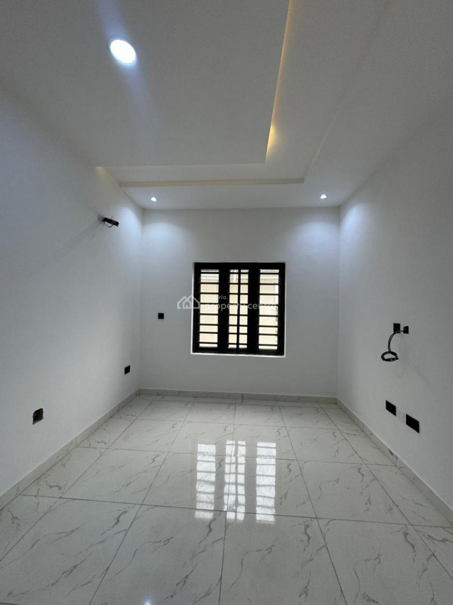 2 Bedrooms Apartment + Bq, Lekki Phase 1, Lekki, Lagos, Flat / Apartment for Sale