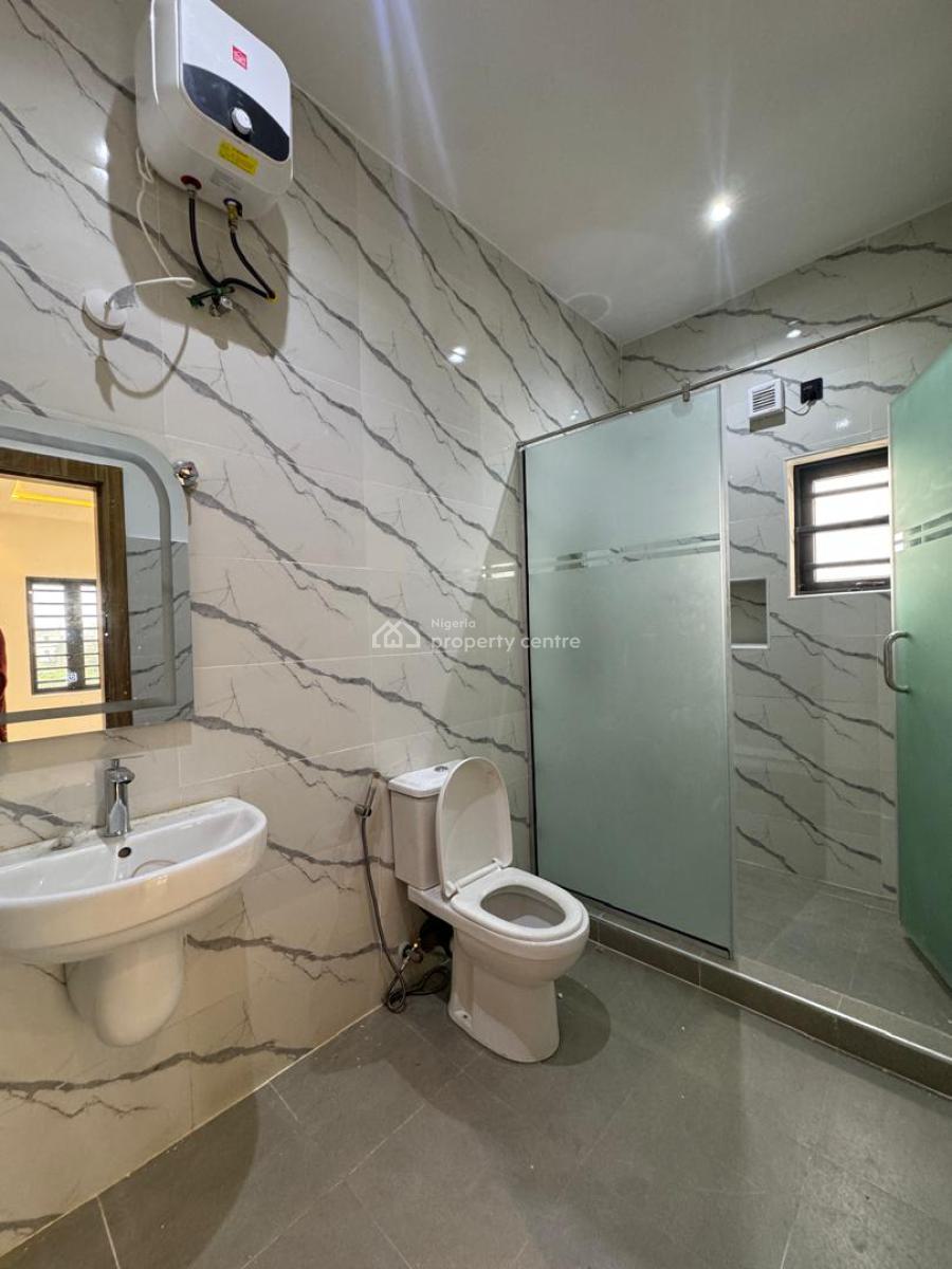 2 Bedrooms Apartment + Bq, Lekki Phase 1, Lekki, Lagos, Flat / Apartment for Sale