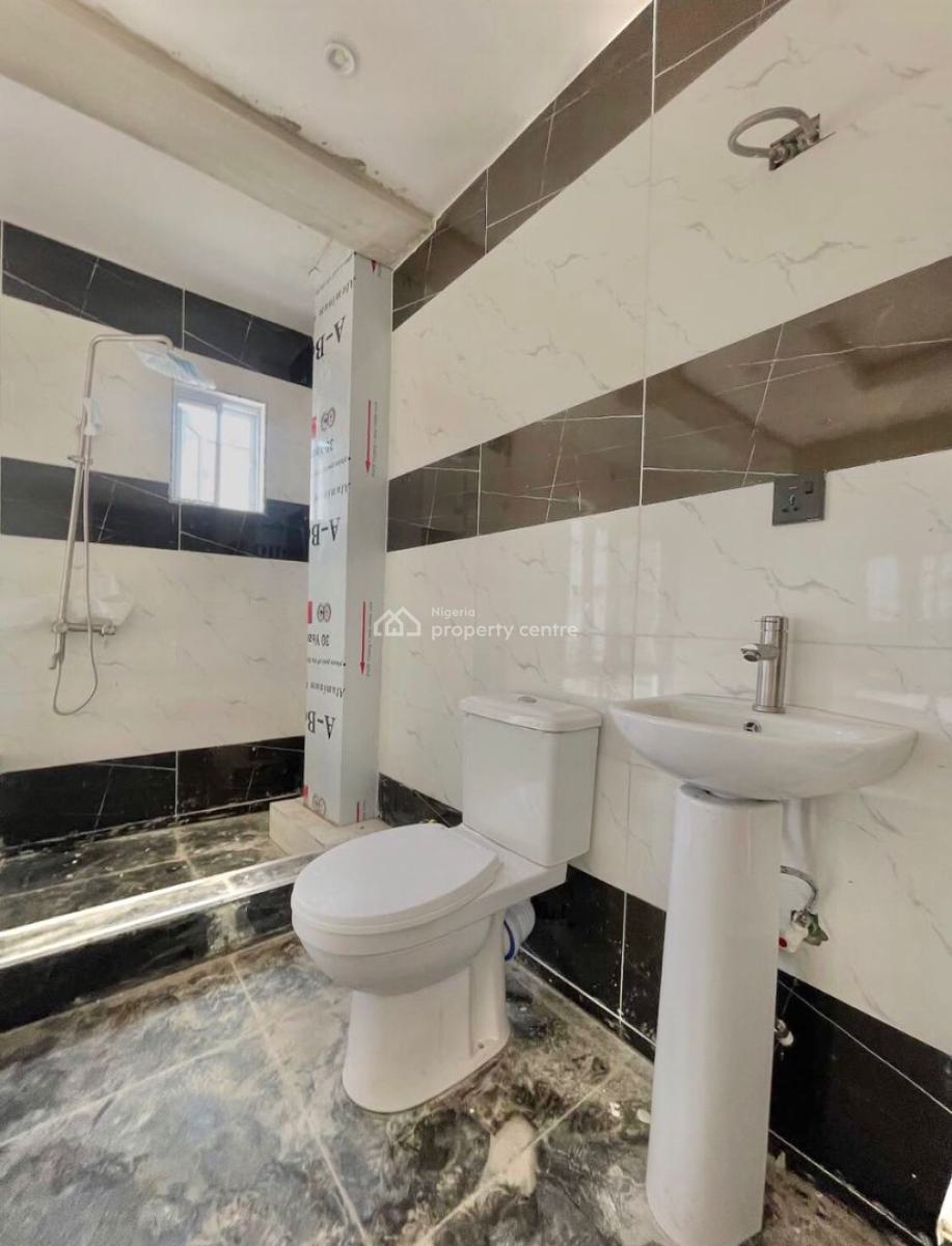 Newly Built Serviced 1 Bedroom Apartment (penthouse), Lekki Phase 1, Lekki, Lagos, Mini Flat (room and Parlour) for Rent
