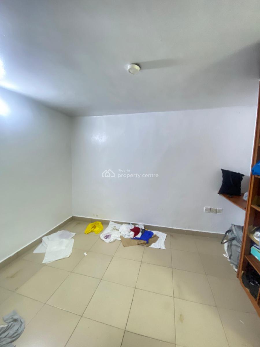 Self Contain, Magodo Gra Phase 2 Estate, Gra Phase 2, Magodo, Lagos, Self Contain (single Rooms) for Rent