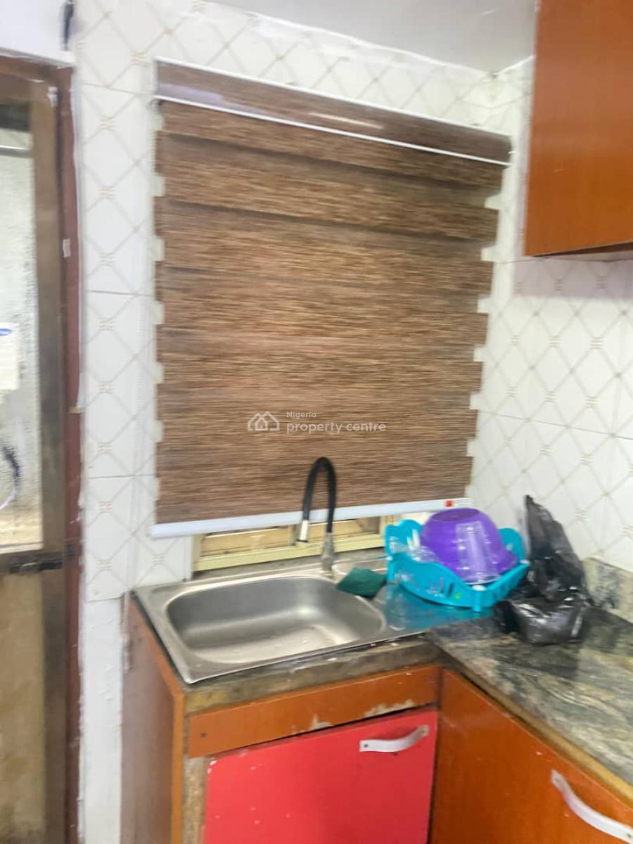 Self Contain, Magodo Gra Phase 2 Estate, Gra Phase 2, Magodo, Lagos, Self Contain (single Rooms) for Rent