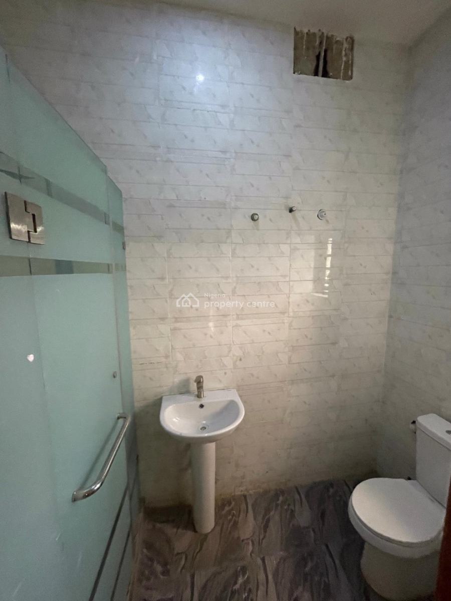 Spacious 3 Bedroom Apartment in Serene Location, Gbagada, Lagos, Flat / Apartment for Sale