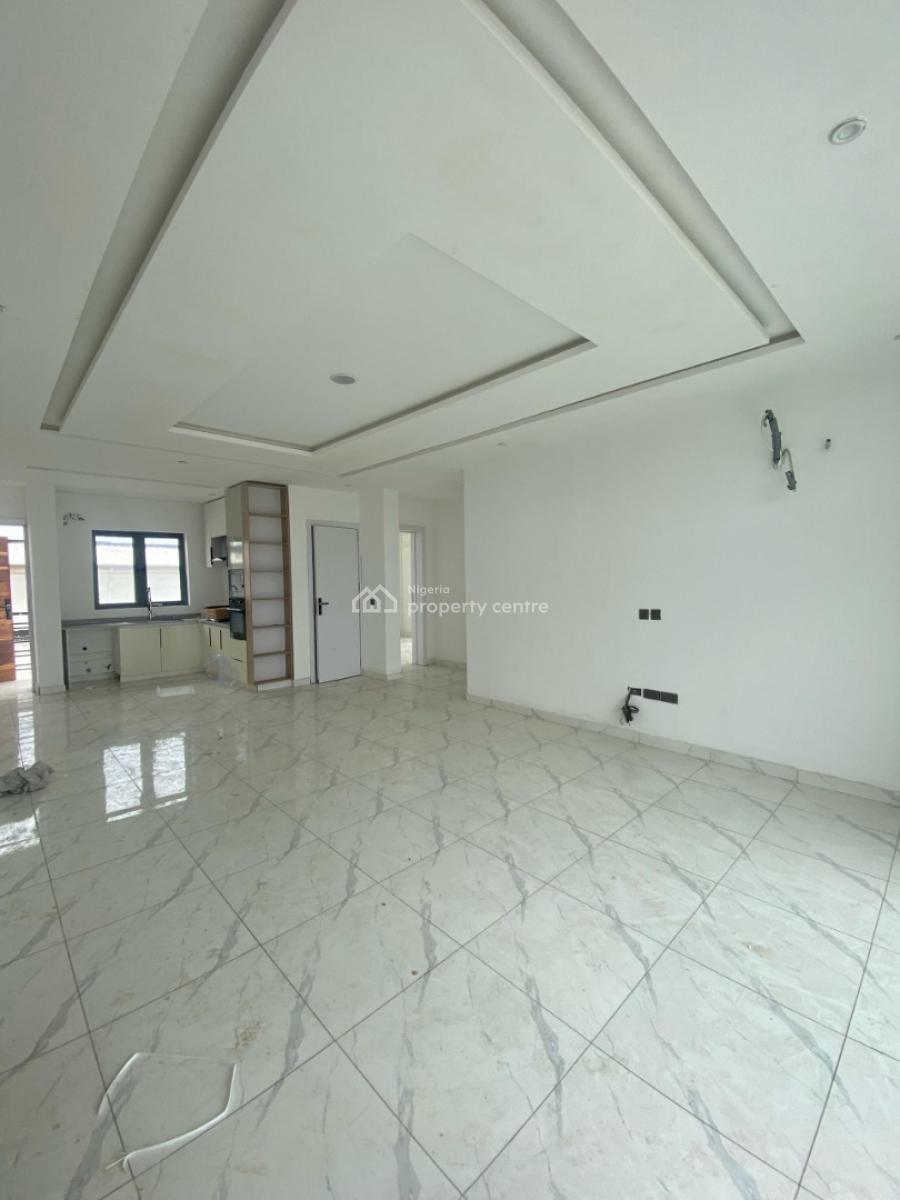 Spacious 2 Bedroom Apartment Serviced, Bakare Estate, Agungi, Lekki, Lagos, Flat / Apartment for Sale