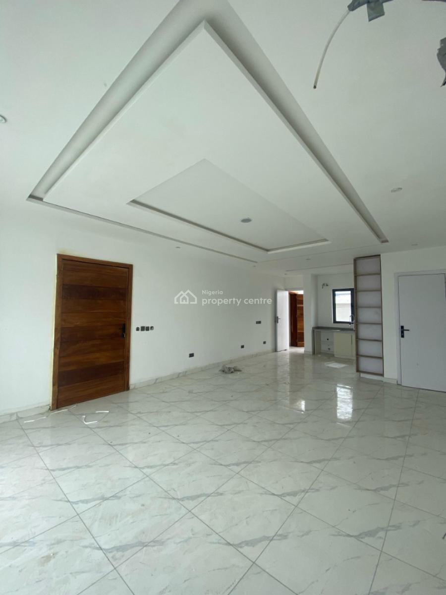 Spacious 2 Bedroom Apartment Serviced, Bakare Estate, Agungi, Lekki, Lagos, Flat / Apartment for Sale