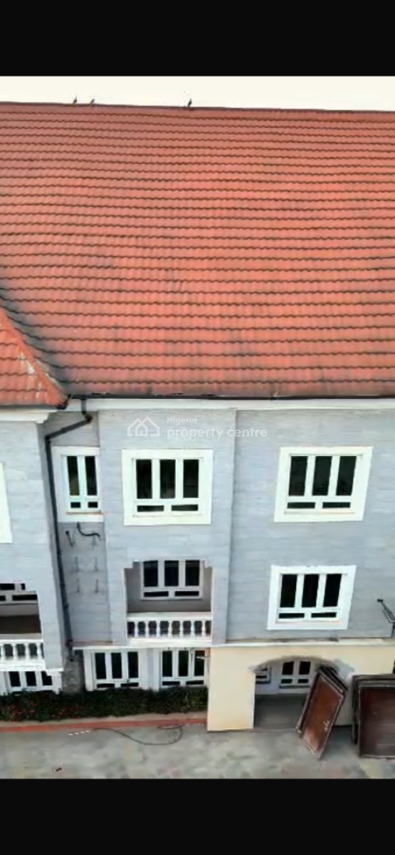 33 Spacious Room Unit, Utako, Abuja, House for Sale