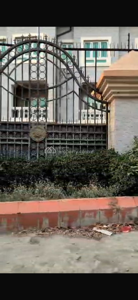 33 Spacious Room Unit, Utako, Abuja, House for Sale