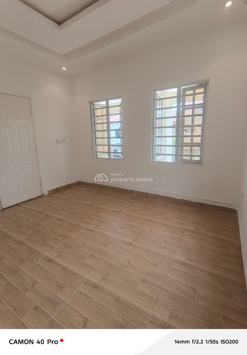 a Room Selfcon with Inner Kitchen, Mobolaji Johnson Estate, Lekki Phase 1, Lekki, Lagos, Self Contain (single Rooms) for Rent