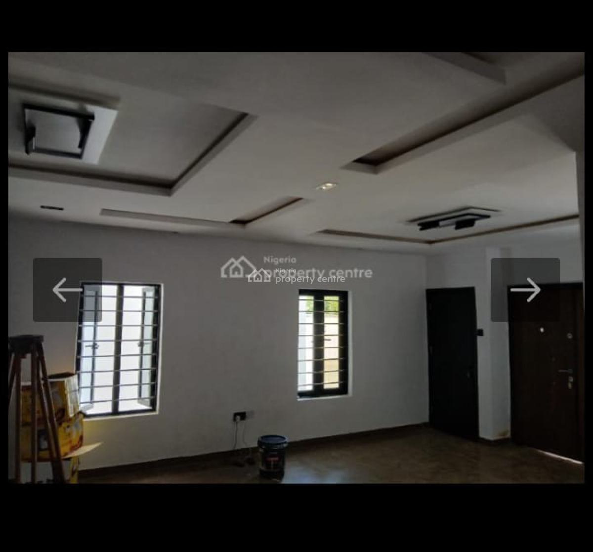 Distress 4 Bedroom Terrace Self Compound, Ikota Gra Lekki Lagos, Lekki, Lagos, Terraced Duplex for Sale