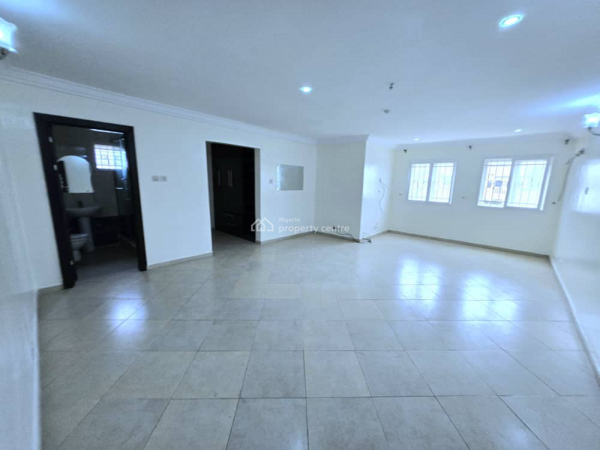 Lovely Newly Renovated 2 Units of 2-bedroom Flat with Bq, Lekki Phase 1, Lekki, Lagos, Flat / Apartment for Rent