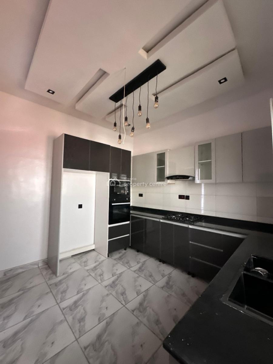 2 Bedroom Apartment with a Gym and Swimming Pool, Illasan, Lekki, Lagos, Flat / Apartment for Rent