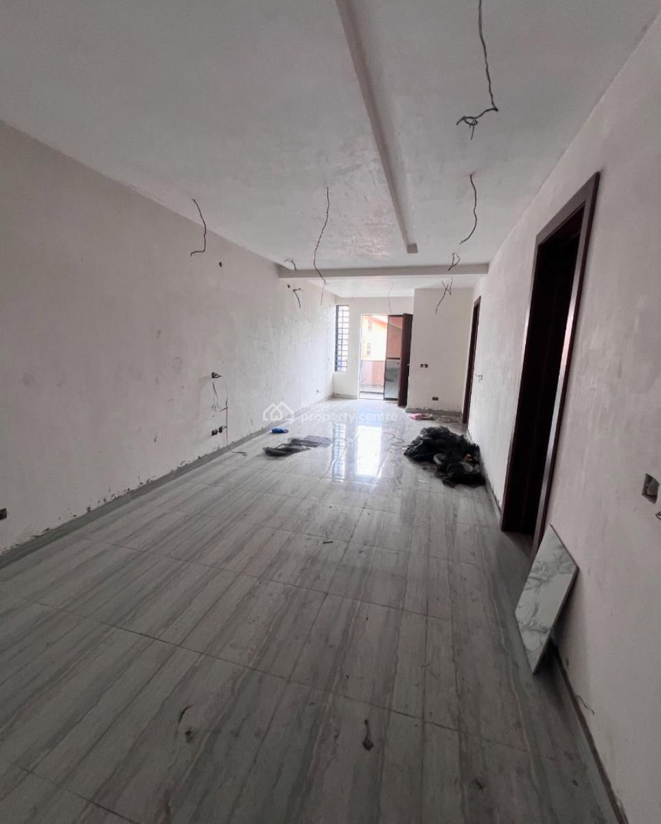 Lovely 2 Bedroom Apartment with Bq, Ologolo, Lekki, Lagos, Block of Flats for Sale