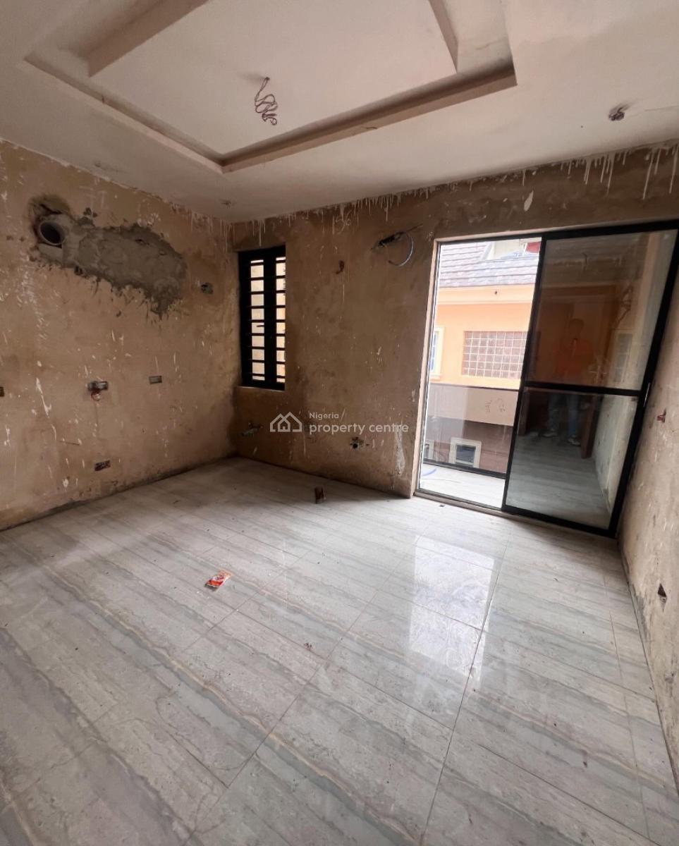 Lovely 2 Bedroom Apartment with Bq, Ologolo, Lekki, Lagos, Block of Flats for Sale