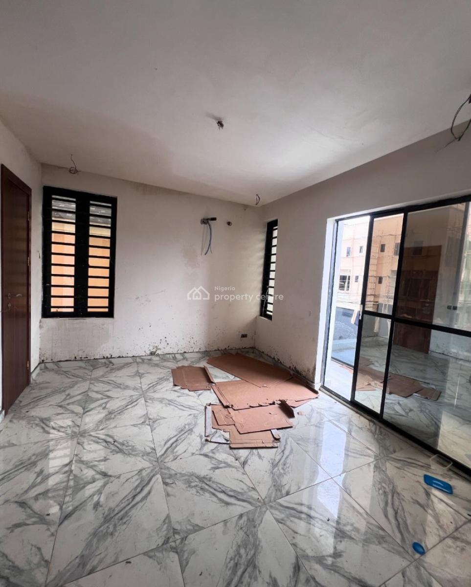 Lovely 2 Bedroom Apartment with Bq, Ologolo, Lekki, Lagos, Block of Flats for Sale