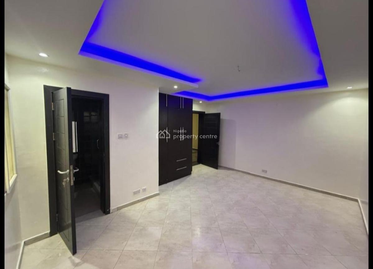 3/2 Bedroom Flat with Bq (8kva Solar Inverter) with Rate Difference, Off Admiralty Way, Lekki Phase 1, Lekki, Lagos, Flat / Apartment for Rent
