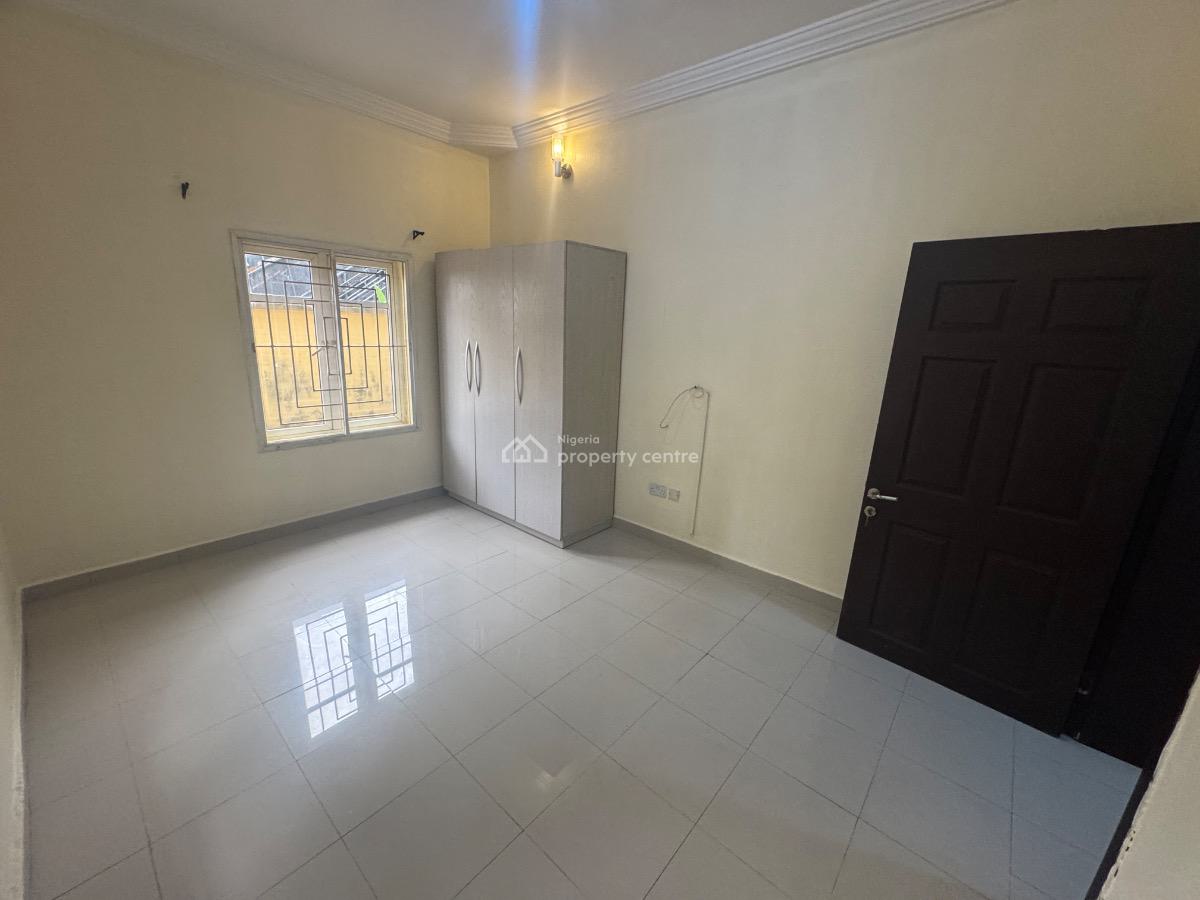 Must Go Today: a Super Nice and Spacious 2 Bedrooms Apartment, Off Admiralty Way, Lekki Phase 1, Lekki, Lagos, Flat / Apartment for Rent