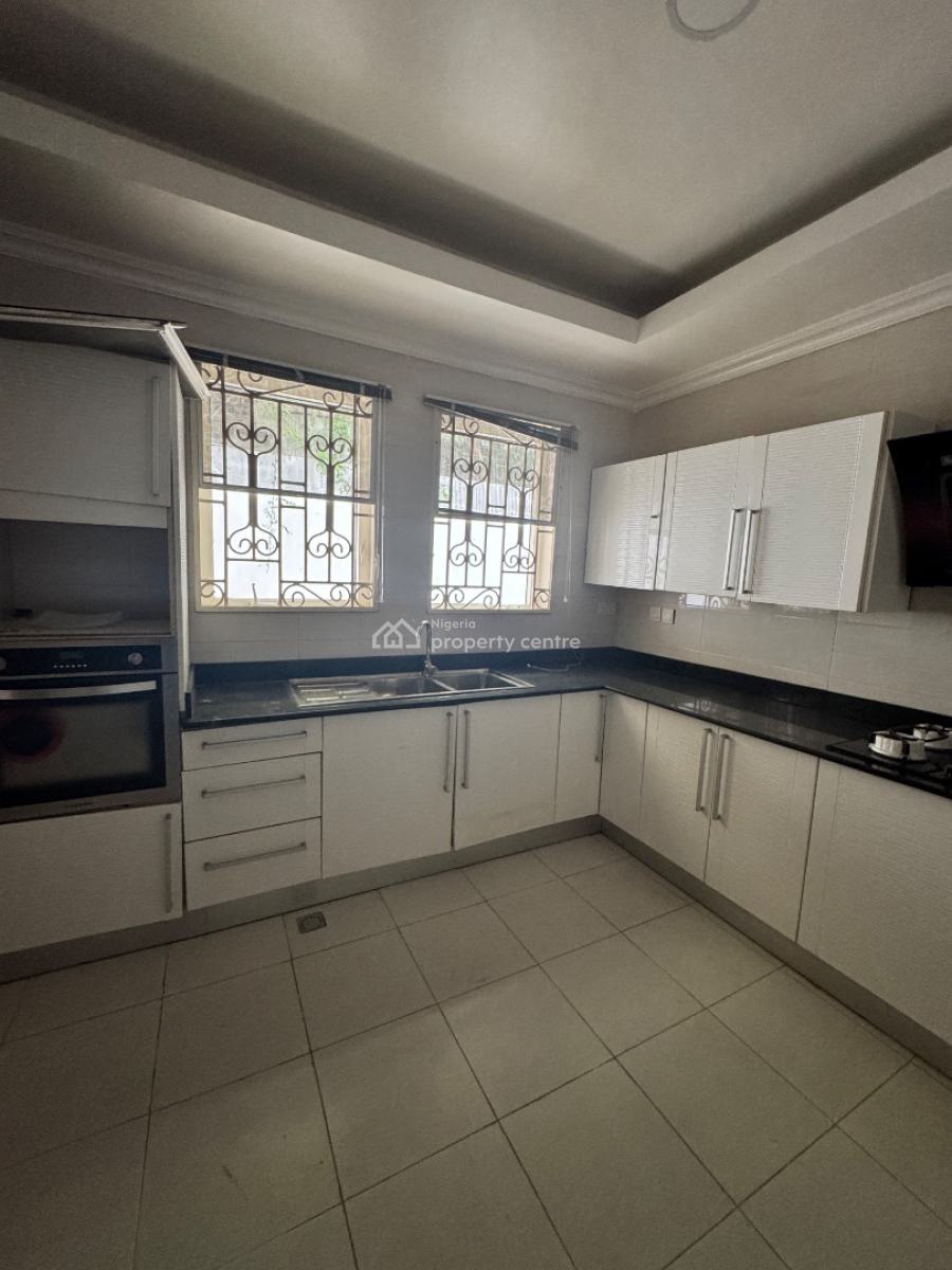 Fully Serviced 2 Bedroom Apartment, Lekki Phase 1, Lekki, Lagos, Flat / Apartment for Rent