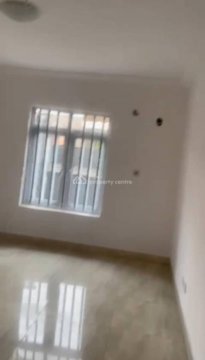 Lovely 2 Bedroom Flat, Medina, Gbagada, Lagos, Flat / Apartment for Rent