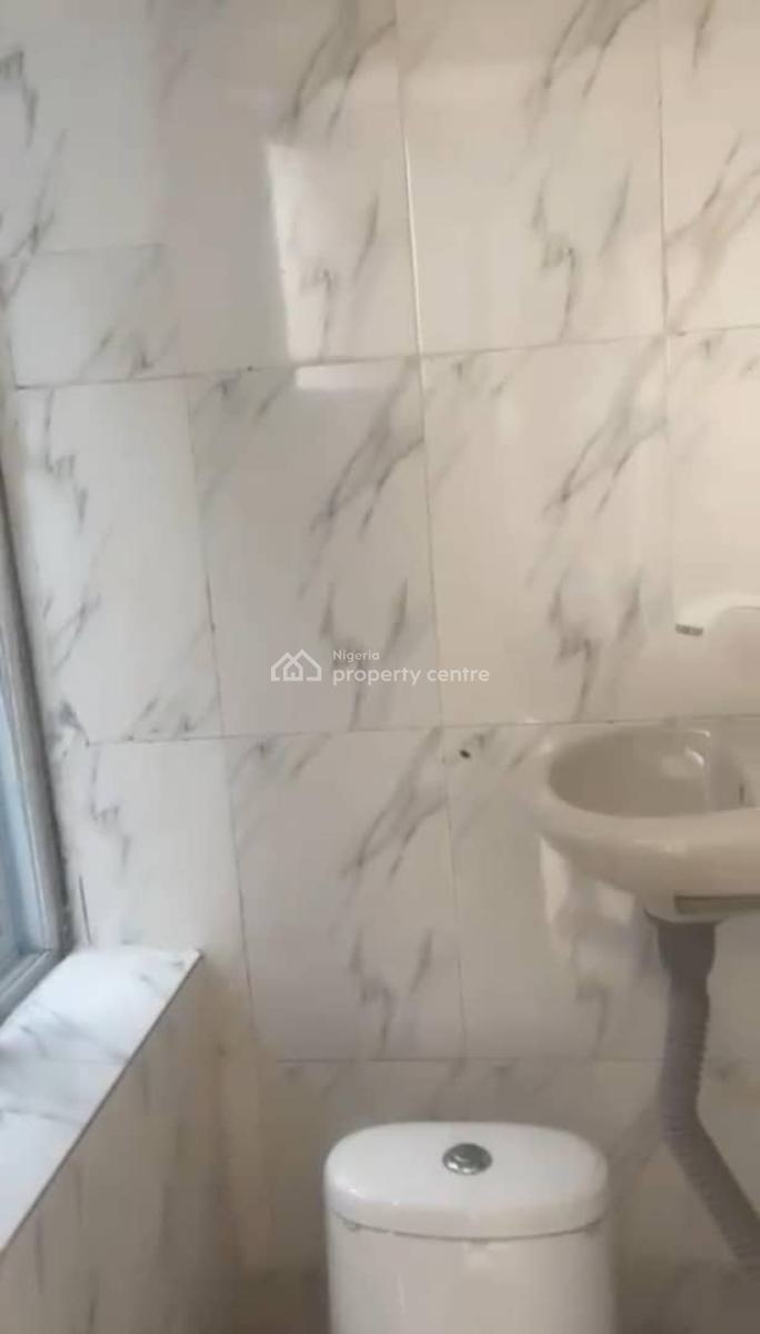 Lovely 2 Bedroom Flat, Medina, Gbagada, Lagos, Flat / Apartment for Rent
