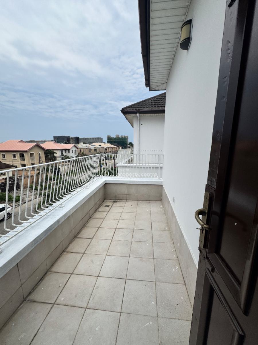 Fully Serviced 3 Bedroom Apartment, Lekki Phase 1, Lekki, Lagos, Flat / Apartment for Rent