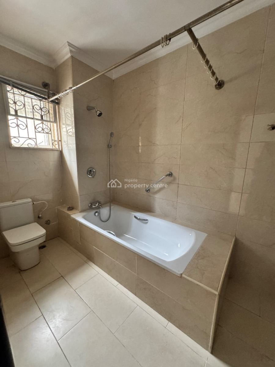 Fully Serviced 3 Bedroom Apartment, Lekki Phase 1, Lekki, Lagos, Flat / Apartment for Rent