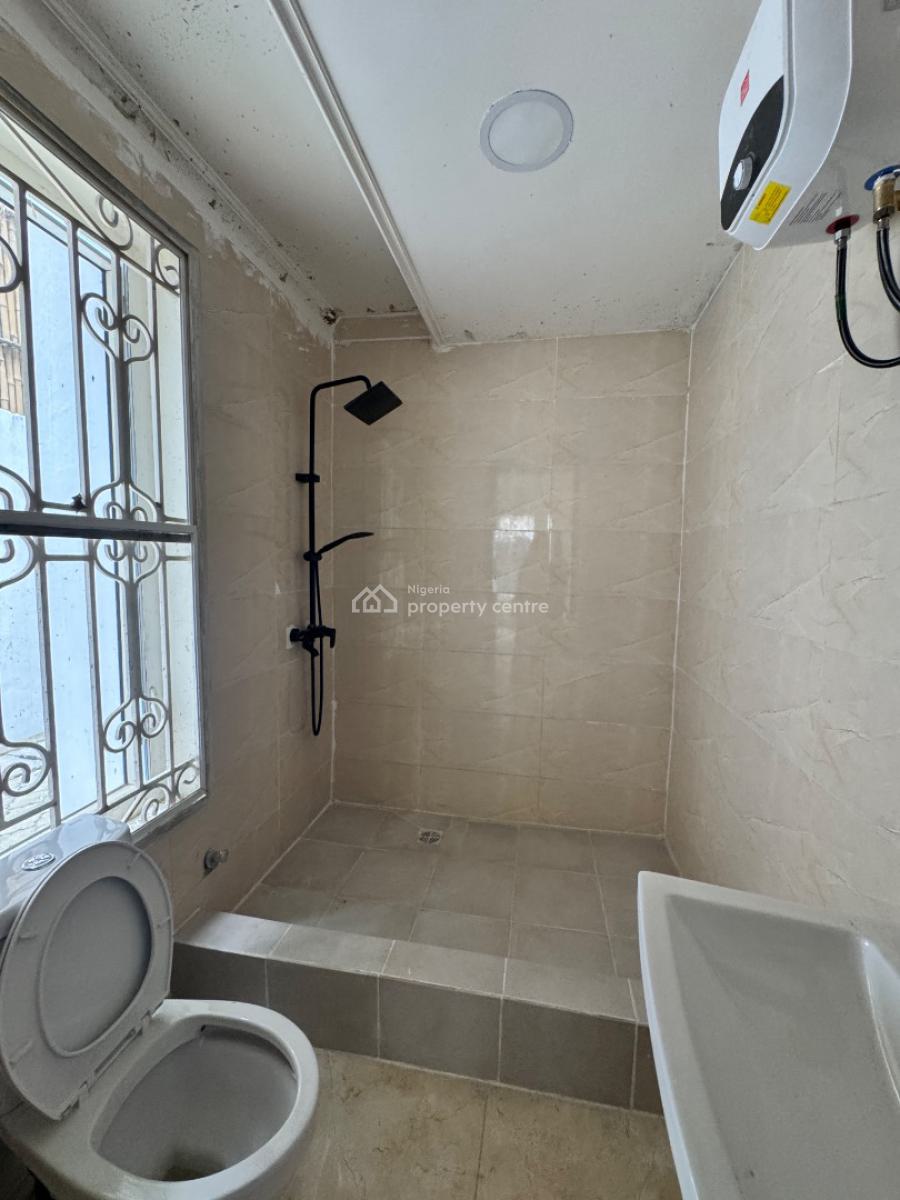 Fully Serviced 3 Bedroom Apartment, Lekki Phase 1, Lekki, Lagos, Flat / Apartment for Rent