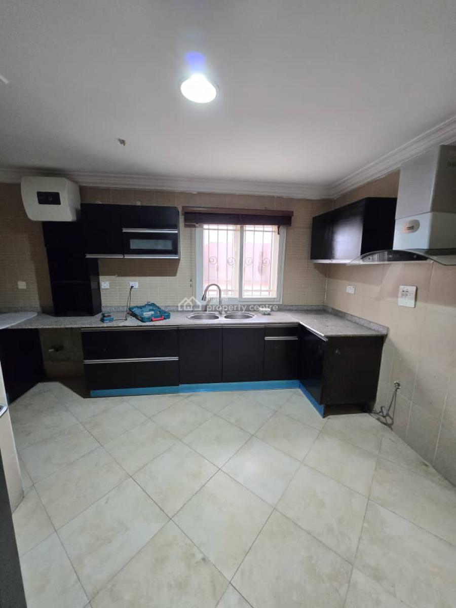 Lovely Newly Renovated 2 Units of 2 Bedroom Flat with 1 Room Bq, Lekki Phase 1, Lekki, Lagos, Flat / Apartment for Rent