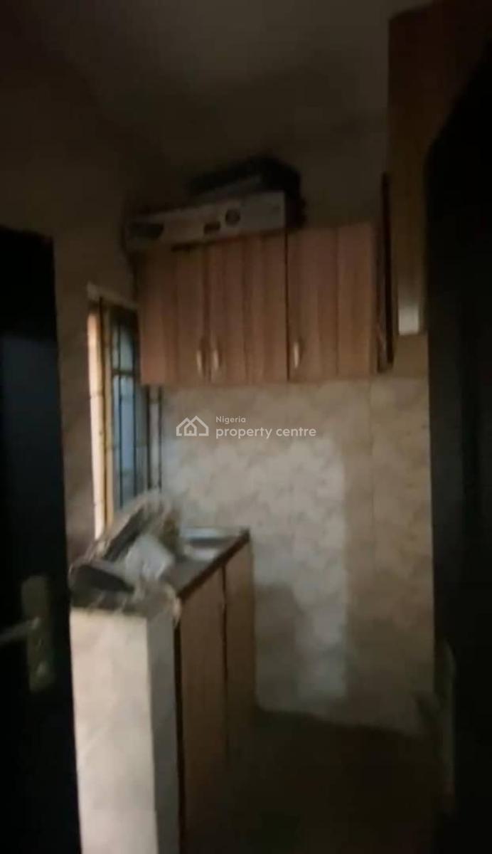 Lovely 2 Bedroom Flat, Aderemi Akeju Street, Soluyi, Gbagada, Lagos, Flat / Apartment for Rent