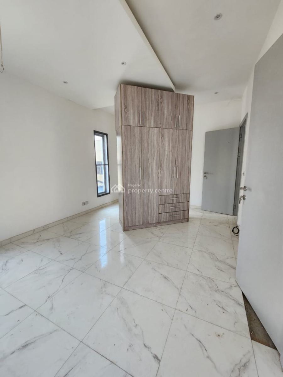 Brand New and Self Serviced 5 Bedroom Semi-detached Duplex with a Bq, Lekki Phase 1, Lekki, Lagos, Semi-detached Duplex for Rent