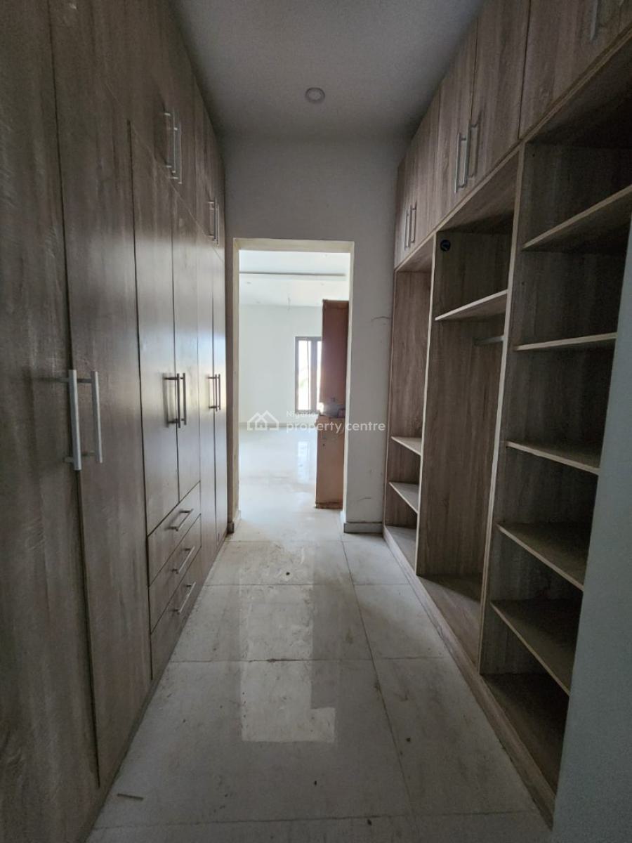 5 Bedroom Semi Detached with a Bq, Off Road 14, Lekki Phase 1, Lekki, Lagos, Flat / Apartment for Rent