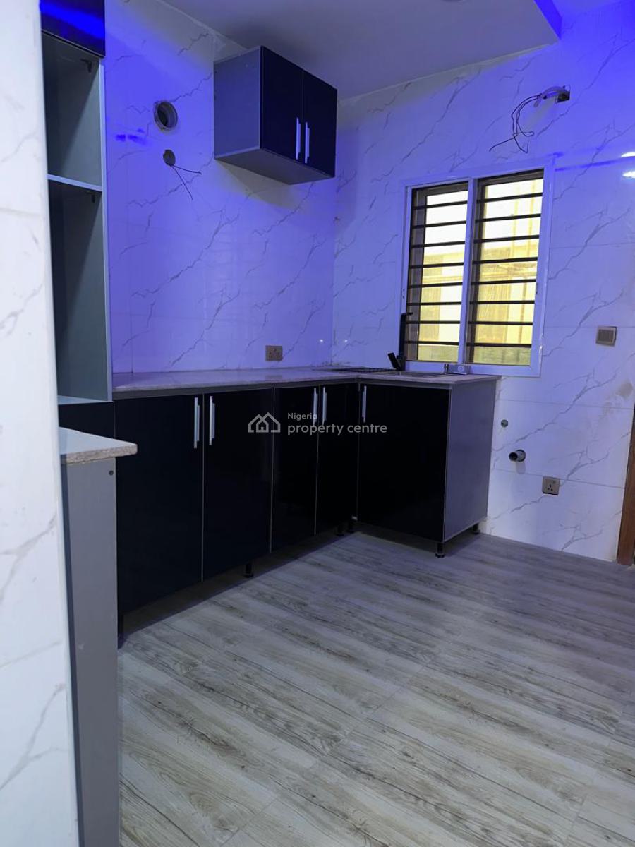3 Bedroom Flat with Bq, Off Freedom Way, Lekki Phase 1, Lekki, Lagos, Flat / Apartment for Sale