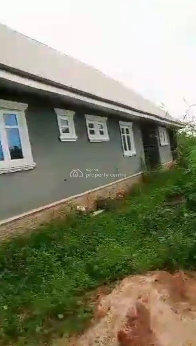 Distress ! Corrected Post / 3 Units of 3, Room and Parlour and 2, Ugbighioko, Ekenwan Rd  / 28m Asking, Benin, Oredo, Edo, Block of Flats for Sale